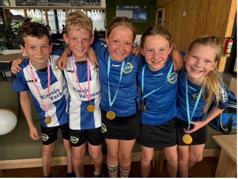It smells like team spirit: Het seizoen van de E1